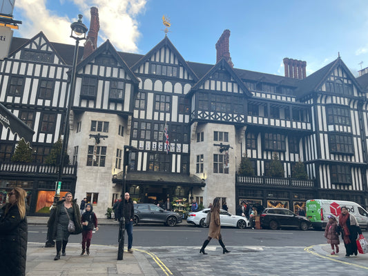 ロンドンレポートvol.4 イギリスに行ったら絶対に行きたい場所、Liberty London(リバティロンドン)