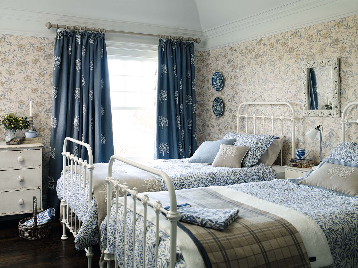 壁紙 ジャスミン LIS-42020 モリス壁紙国内在庫