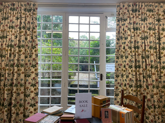 ロンドンレポートvol.11 モリスの思想に触れることができる場所、ケルムスコット・ハウス