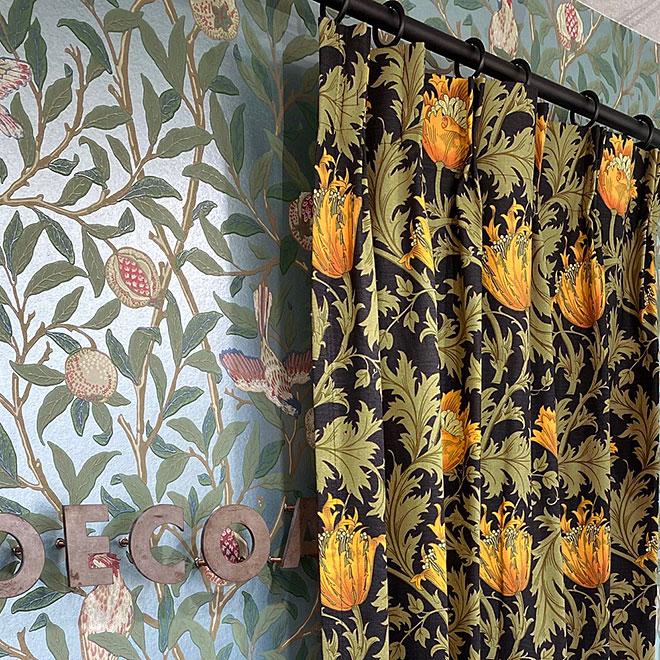 【オーダー専用ページ】カーテン モリス柄 アネモネ ブラック 横幅85cm×丈195　1枚 2倍ヒダ 3つ山